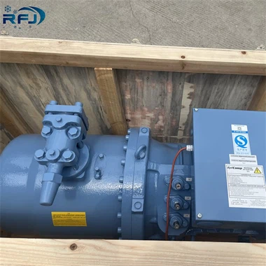 Refcomp スクリューコンプレッサー